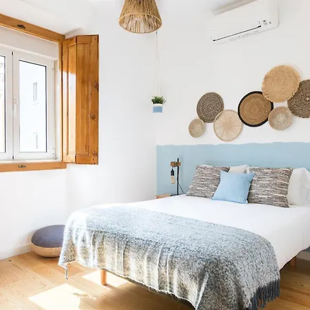 Feel In Stunning Renovated Nest In Graca Apartment *