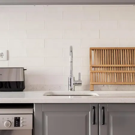 Feel In Stunning Renovated Nest In Graca Lägenhet *