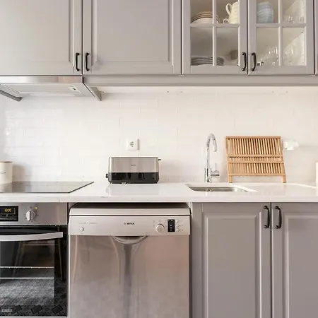 Quiet Graca 2-br Near The Iconic Tram 28 By Nestatlisbon