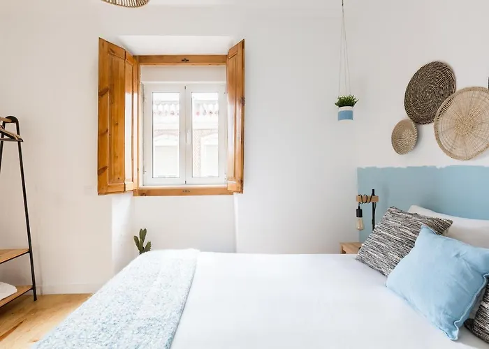 Feel In Stunning Renovated Nest In Graca *