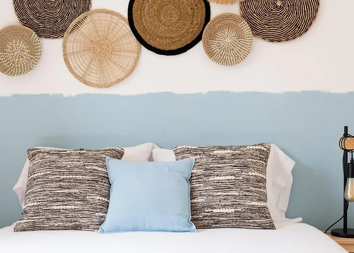 Feel In Stunning Renovated Nest In Graca Lisboa