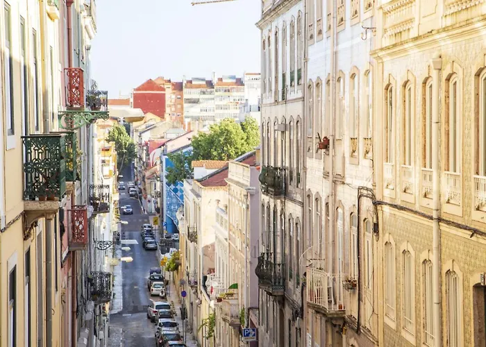 Feel In Stunning Renovated Nest In Graca * Lisboa