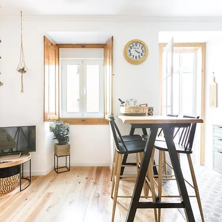 דירה Feel In Stunning Renovated Nest In Graca ליסבון